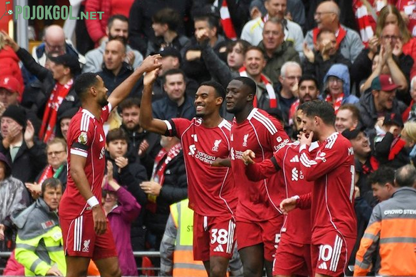 Tim Liverpool, termasuk Ryan Gravenberch, merayakan kemenangan saat bertanding melawan Everton dalam laga Premier League 2025-2026 pada Sabtu, 20 September 2025.