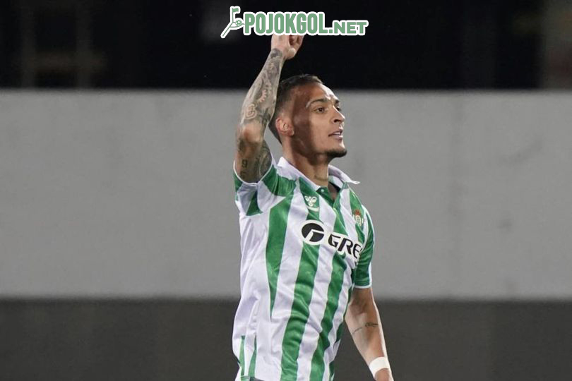 Antony Girang Setelah Cetak Gol Buat Real Betis Saat Laga Leg Kedua Semifinal UEFA Conference League 2024-2025 Melawan Fiorentina, Jumat Dini Hari 9-5-2025 Waktu Indonesia Barat.