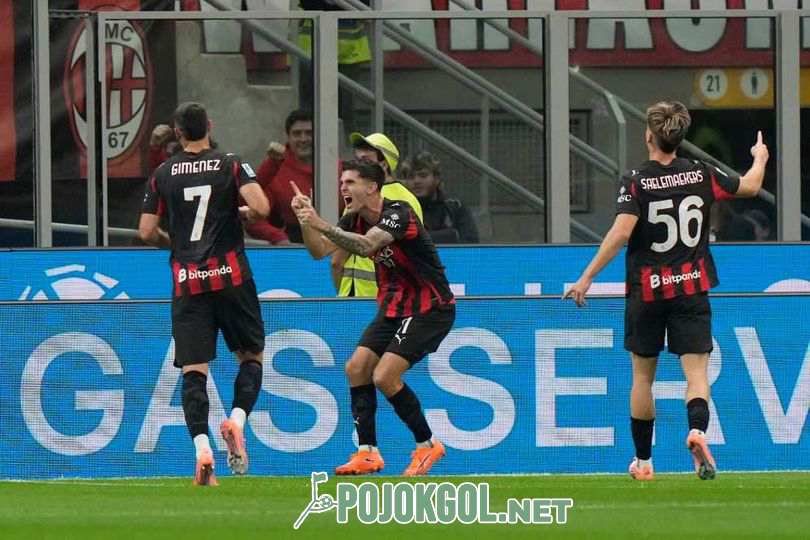 Christian Pulisic lagi asyik merayakan golnya bareng teman-teman setimnya di pertandingan Serie A antara AC Milan dan Napoli, yang digelar di San Siro pada Senin, 29 September 2025.