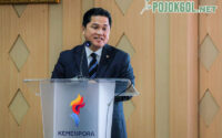 Erick Thohir, yang baru saja ditunjuk sebagai Menteri Pemuda dan Olahraga (Menpora), menghadiri acara Serah Terima Jabatan di Auditorium Kemenpora, Jakarta, hari Kamis (18-9-2025).