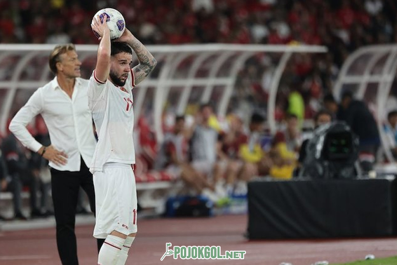 Gaya bermain Calvin Verdonk waktu Timnas Indonesia tanding lawan Arab Saudi di Kualifikasi Piala Dunia 2026 zona Asia.