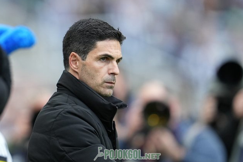 Ini dia, sang manajer Arsenal, Mikel Arteta.