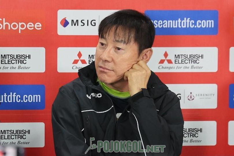Momen Shin Tae-yong di sesi jumpa pers sebelum laga kontra Filipina di Piala AFF 2024 dimulai.