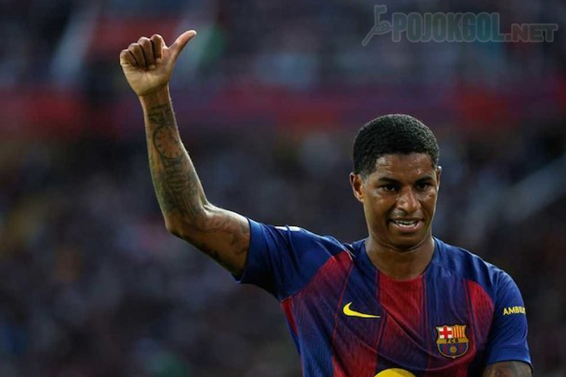 Kita bisa lihat Marcus Rashford lagi main di laga La Liga antara Barcelona dan Real Sociedad, Minggu, 28 September 2025.