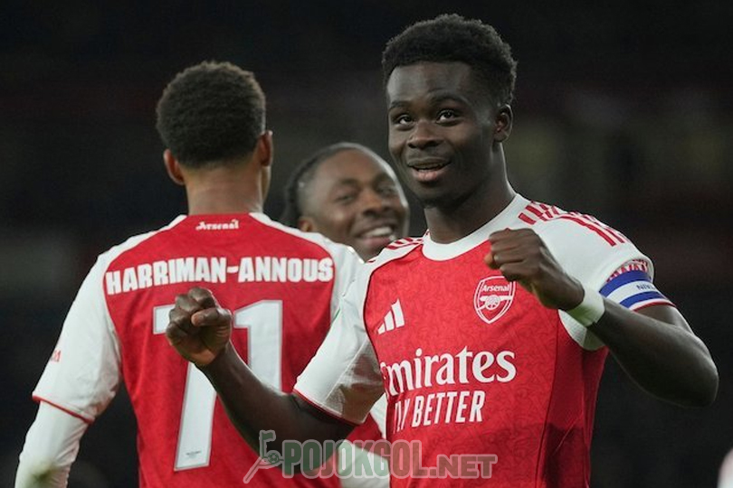Raut wajah Bukayo Saka terlihat jelas sesaat setelah dia sukses mencetak gol ke gawang Brighton pada hari Kamis (30/10/2025).