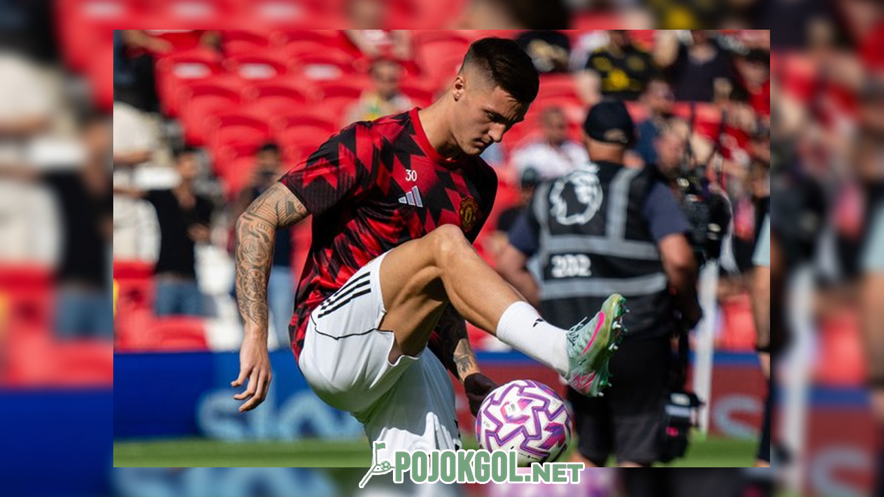 Benjamin Sesko, sosok striker yang jadi ujung tombak Manchester United.