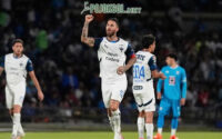 Bintang Monterrey, Sergio Ramos, tampak gembira merayakan gol pertama yang ia lesakkan saat timnya bertanding di Liga Meksiko melawan Cruz Azul pada 8 Maret 2025.