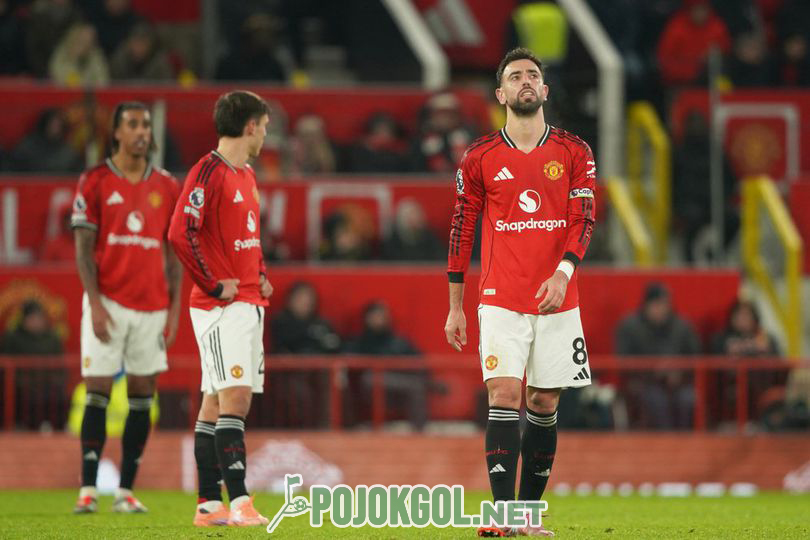 Ekspresi kekecewaan skuad Manchester United usai kebobolan lawan West Ham