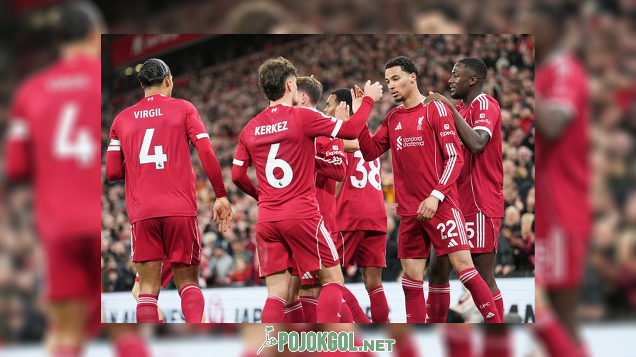 Momen anak-anak Liverpool ngerayain gol yang dicetak Hugo Ekitike pas pertandingan lawan Tottenham.