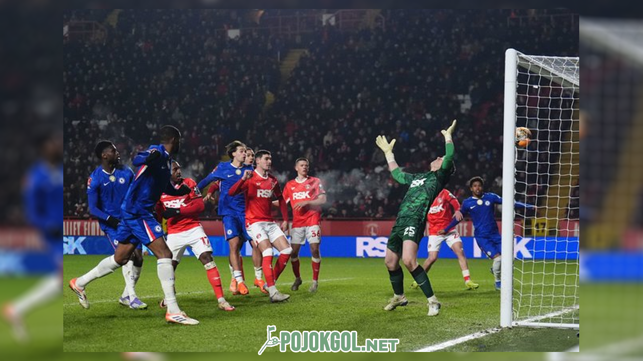 Bek Chelsea, Tosin Adarabioyo, berhasil menyumbang gol saat timnya menghadapi Charlton di putaran ketiga Piala FA yang digelar di London, Sabtu, 10 Januari 2026.
