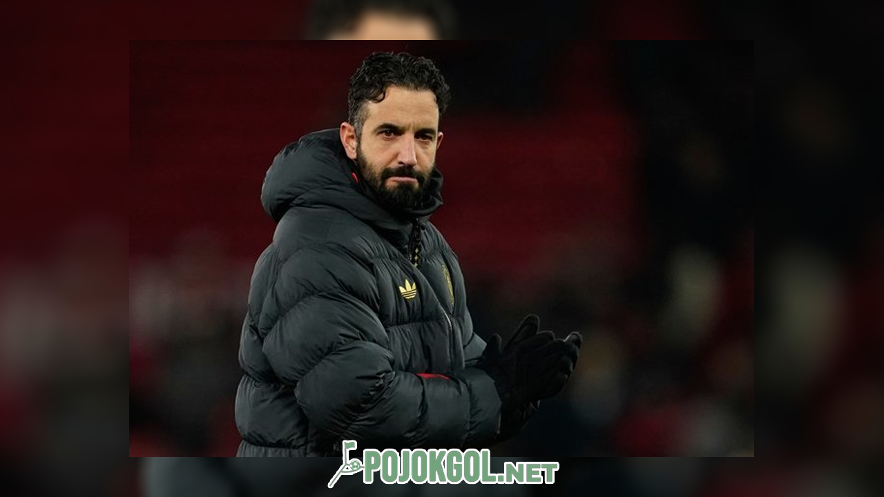 Sosok manajer Manchester United, Ruben Amorim.