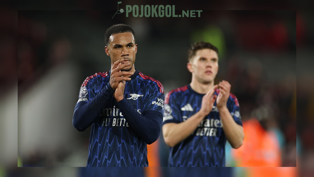Gabriel Magalhaes dan Viktor Gyokeres usai laga Brentford vs Arsenal di Liga Inggris 2025-2026, Jumat (13-2-2026).