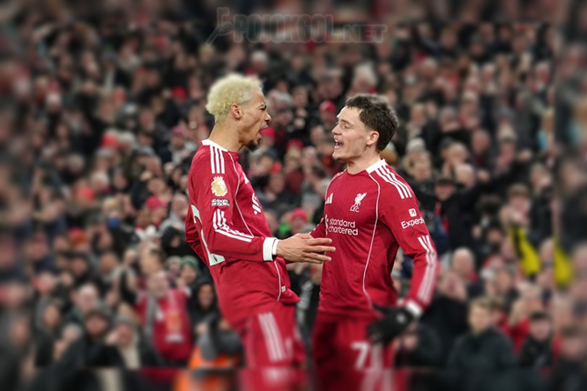 Hugo Ekitike (kiri) tertangkap kamera sedang melakukan selebrasi bareng Florian Wirtz dalam pertandingan antara Liverpool melawan Newcastle, Minggu (1-2-2026).