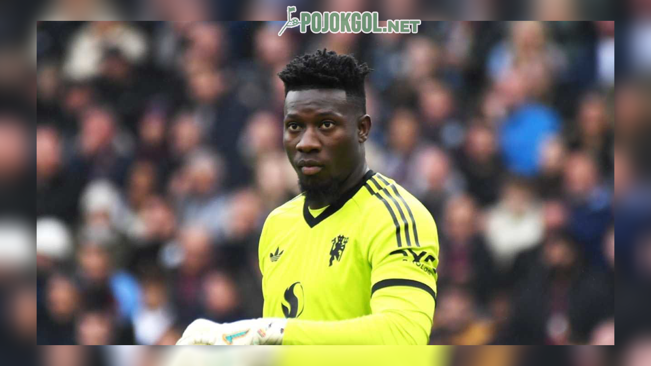 Kiper Manchester United, Andre Onana, saat pertandingan Premier League melawan Aston Villa, Minggu (6-10-2024).