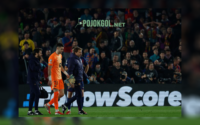 Joan Garcia terpaksa ditarik keluar dari lapangan waktu Barcelona duel sama Newcastle hari Kamis (19-03-2026) kemarin.