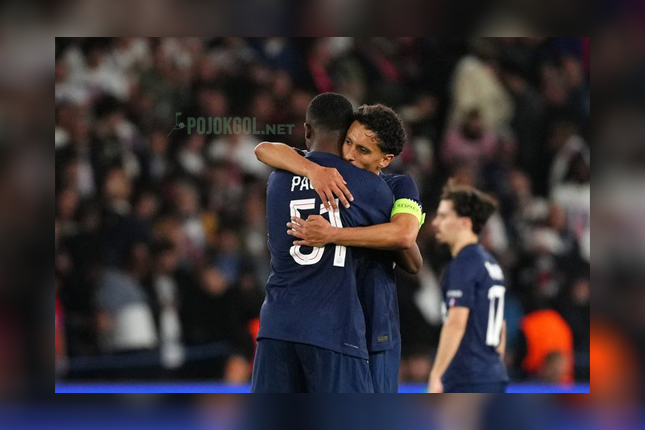 Aksi Marquinhos dan Willian Pacho di tengah pertandingan PSG kontra Bayern Munchen pada leg pertama semifinal Liga Champions 2025/2026, Rabu (29/04/2026).