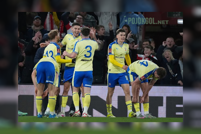 Kegembiraan skuad Southampton saat menjamu Arsenal di laga FA Cup 2025 - 2026, Minggu (5 April 2026).