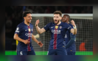 Momen selebrasi Khvicha Kvaratskhelia saat duel PSG lawan Bayern Munchen di leg pertama semifinal Liga Champions 2025-2026, Rabu (29 April 2026).