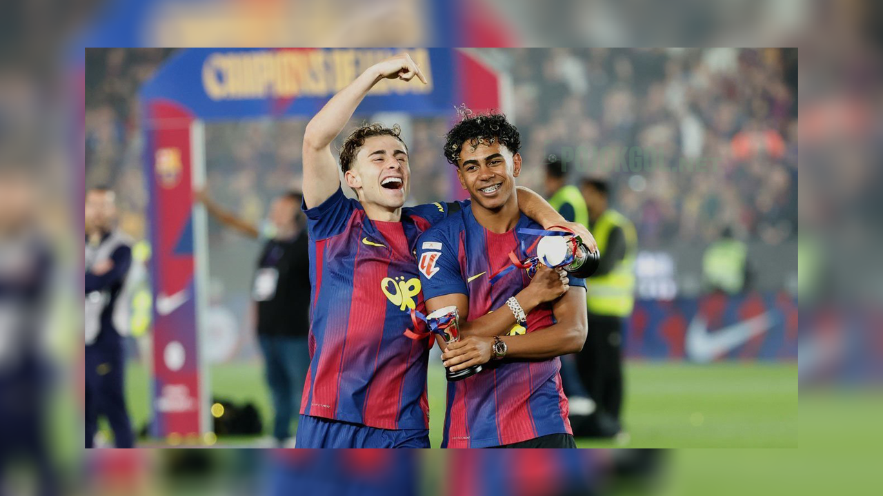 Dua punggawa Barcelona, Gavi dan Lamine Yamal, lagi asyik merayakan kemenangan lawan Real Madrid yang sukses mengunci gelar juara La Liga pada 10 Mei 2026.