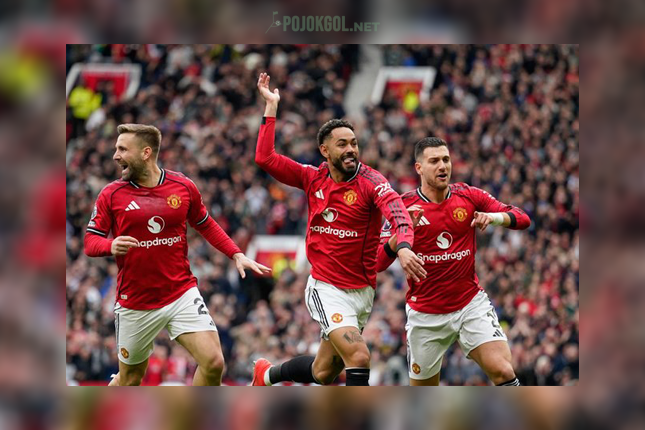 Pemain Manchester United, Matheus Cunha (tengah), merayakan gol bersama rekan setimnya dalam laga Premier League kontra Liverpool, Minggu (3 Mei 2026) malam WIB.